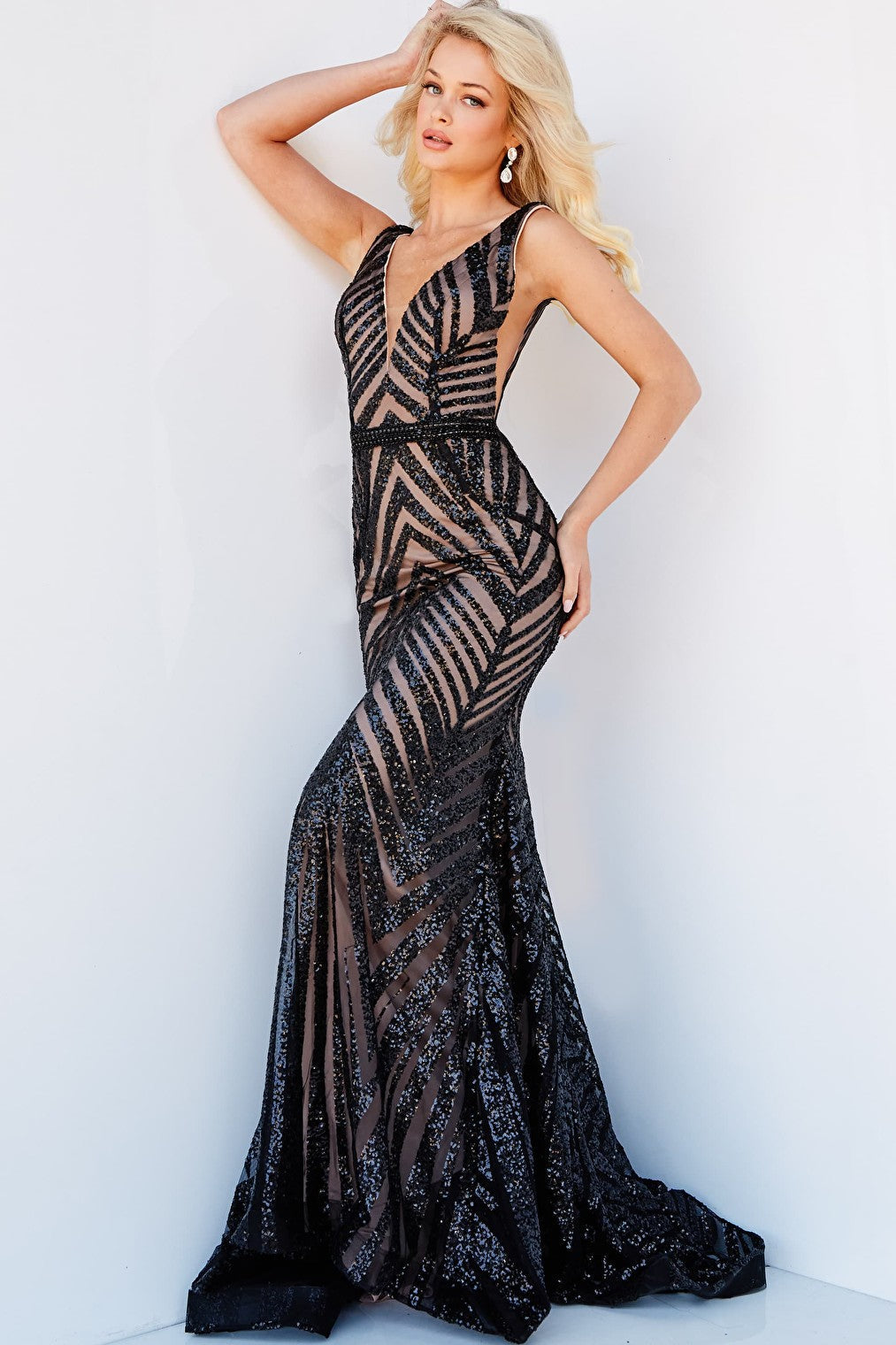 black and nude prom dress 03570