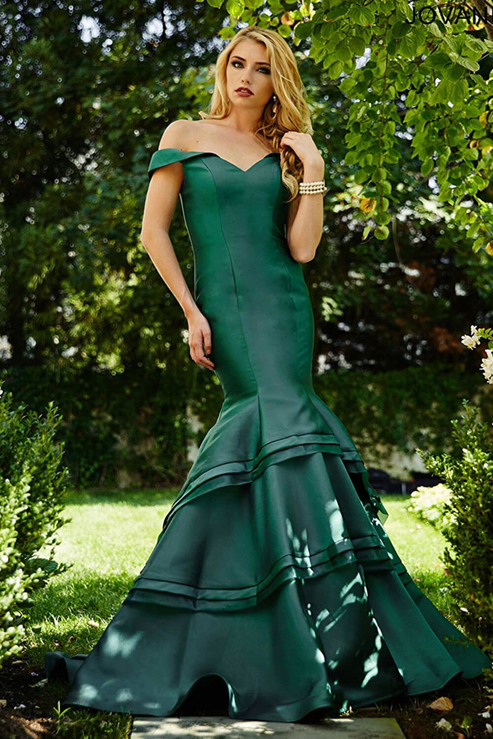 31100 green fitted dress