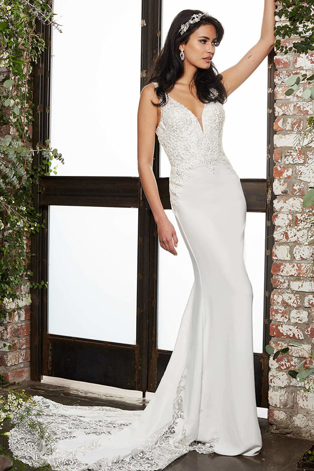 Ivory fitted Jovani bridal gown JB06928